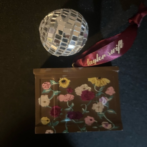 Surprise Song Piano Ornament Taylor Swift Christmas Tree Eras Tour - Picture 6 of 6